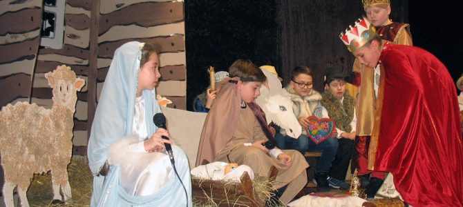 Uroczyste spotkanie pokoleń w klasie IIIc