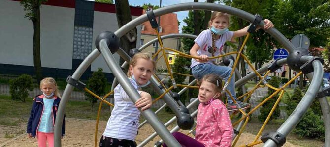 Zajęcia ruchowe na świeżym powietrzu – klasa 1a